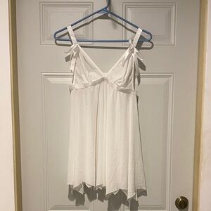 Chic White Women's Chemise